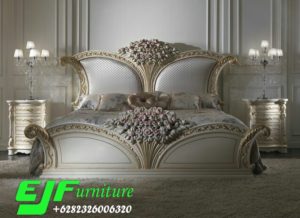 Set Tempat Tidur Ukir Mawar Duco Putih