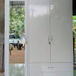 Lemari Minimalis Tiga Pintu Warna Putih Terbaru 48
