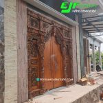 Pintu Gebyok Sidoarjo Ukir Mewah Kayu Jati